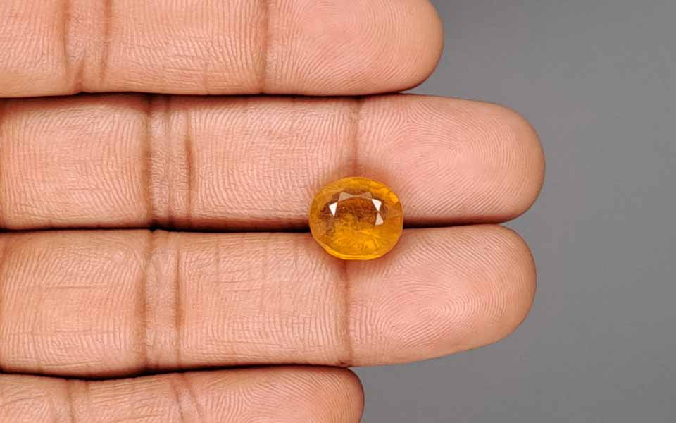 Yellow Sapphire - 8.56 Carats