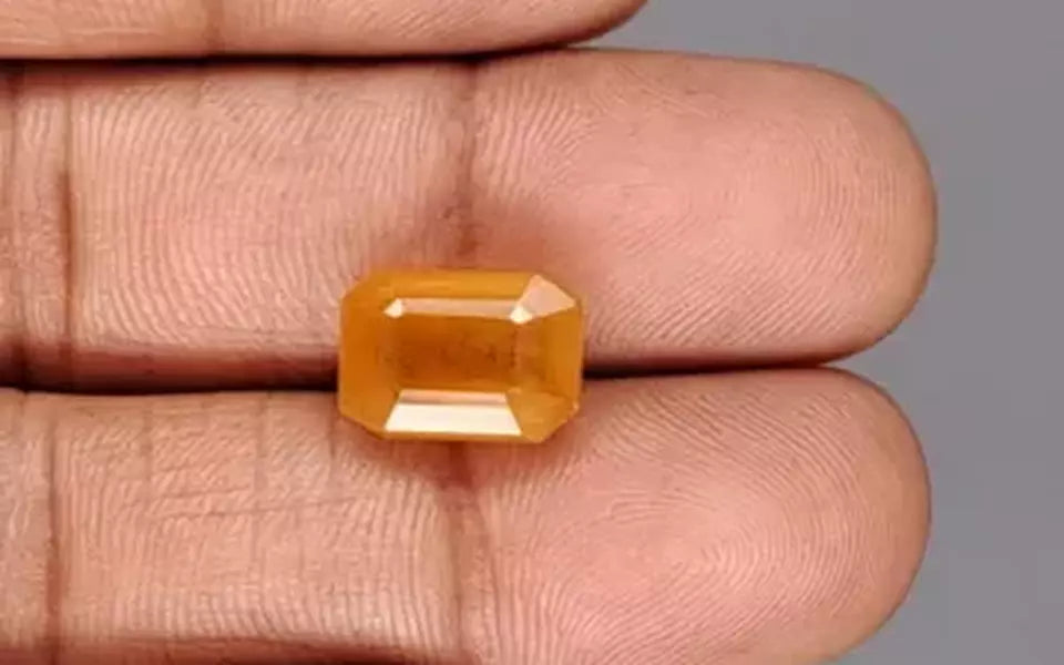 Yellow Sapphire - 9.30 Carats