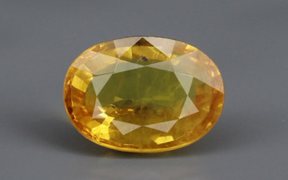 Yellow Sapphire - 3.94 Carats