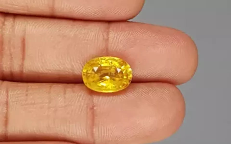 Yellow Sapphire - 5.75 Carats