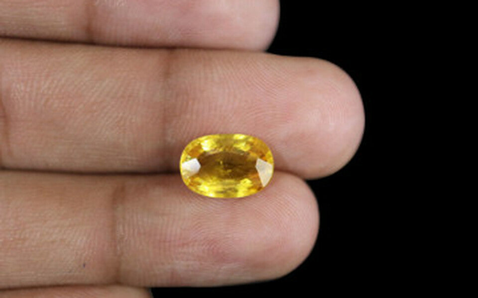 Yellow Sapphire - 4.10 Carats