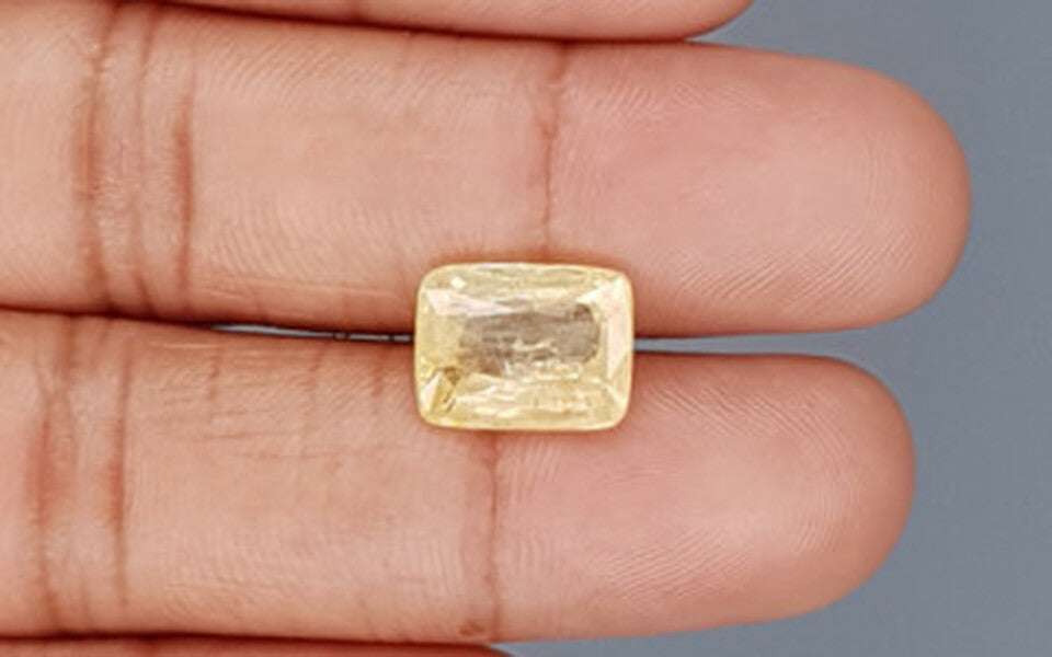 Yellow Sapphire - 7.13 Carats
