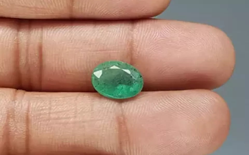 Emerald - 3.38 Carats