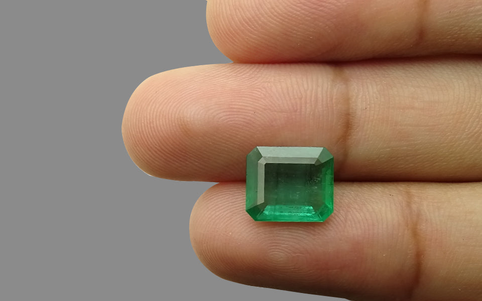 Emerald - 3.38 Carats