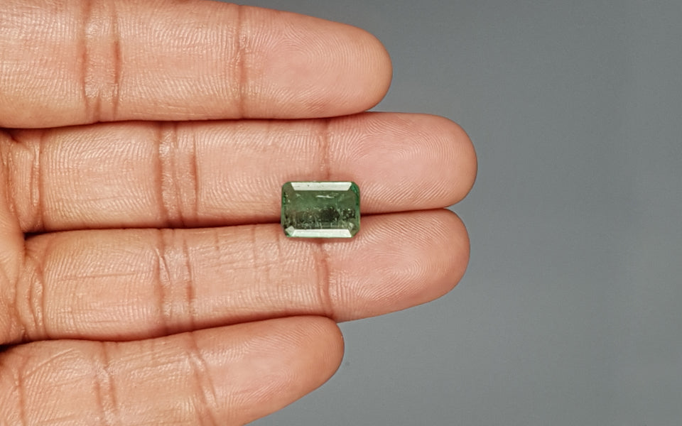 Zambian Emerald - 3.65 Carat Prime Quality EMD-9574