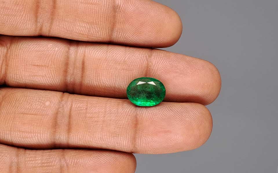 Emerald - 3.69 Carats