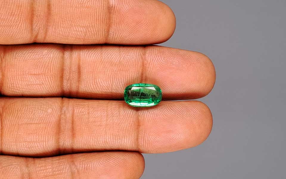 Emerald - 3.69 Carats