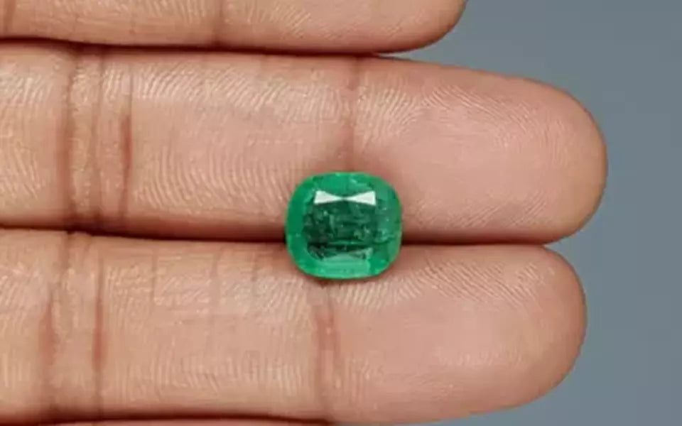 Emerald - 3.69 Carats