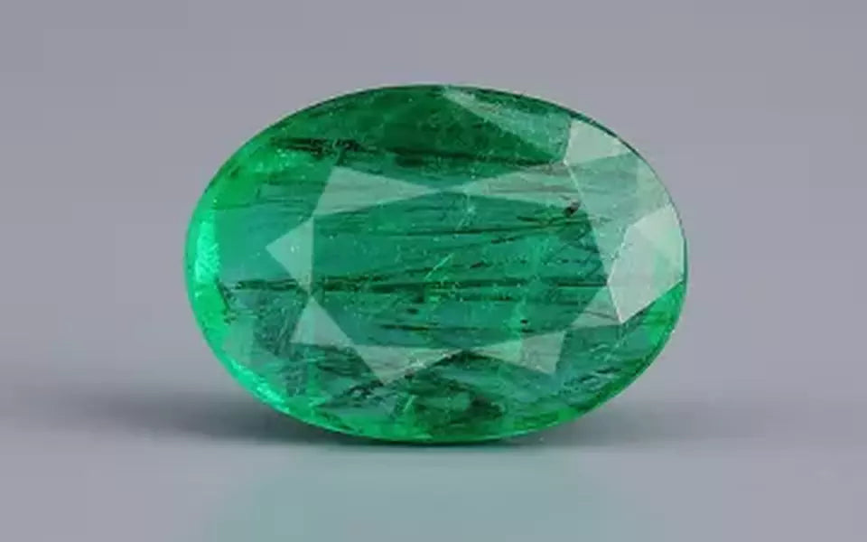 Emerald - 3.70 Carats