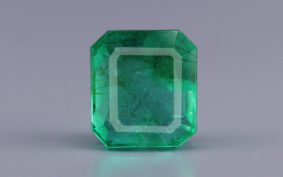 Emerald - 3.85 Carats