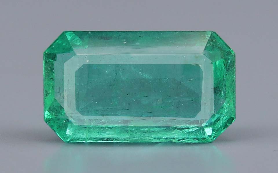 Emerald - 3.97 Carats