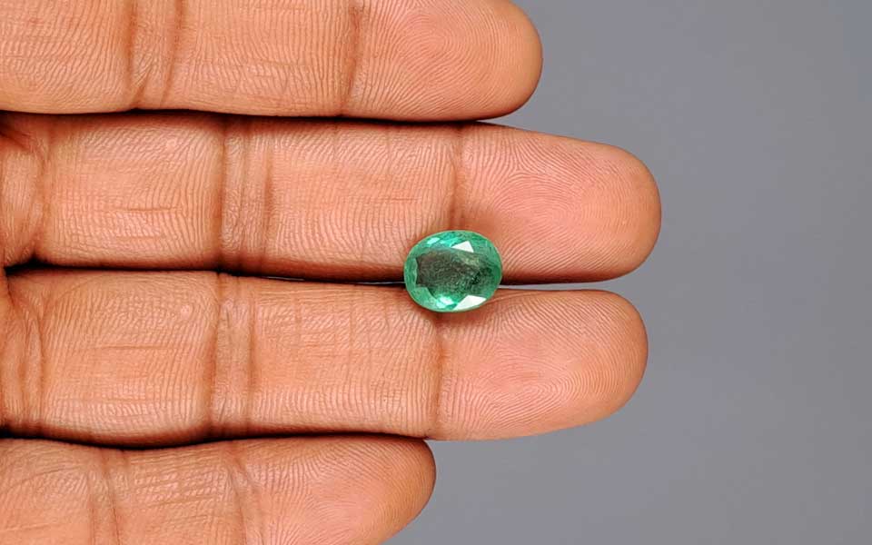 Emerald - 4.04 Carats