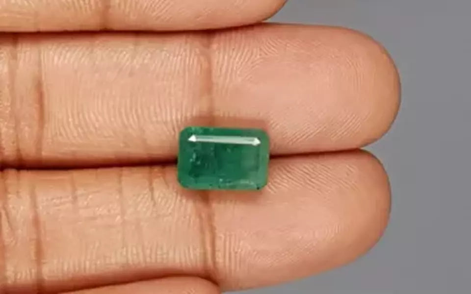 Emerald - 4.18 Carats