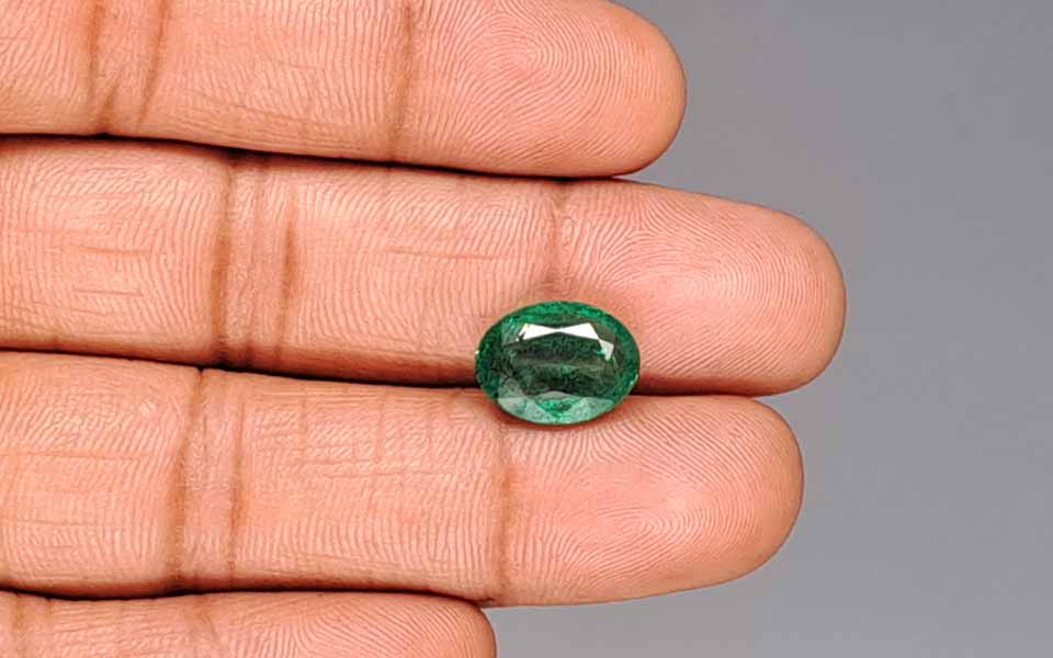 Emerald - 4.23 Carats