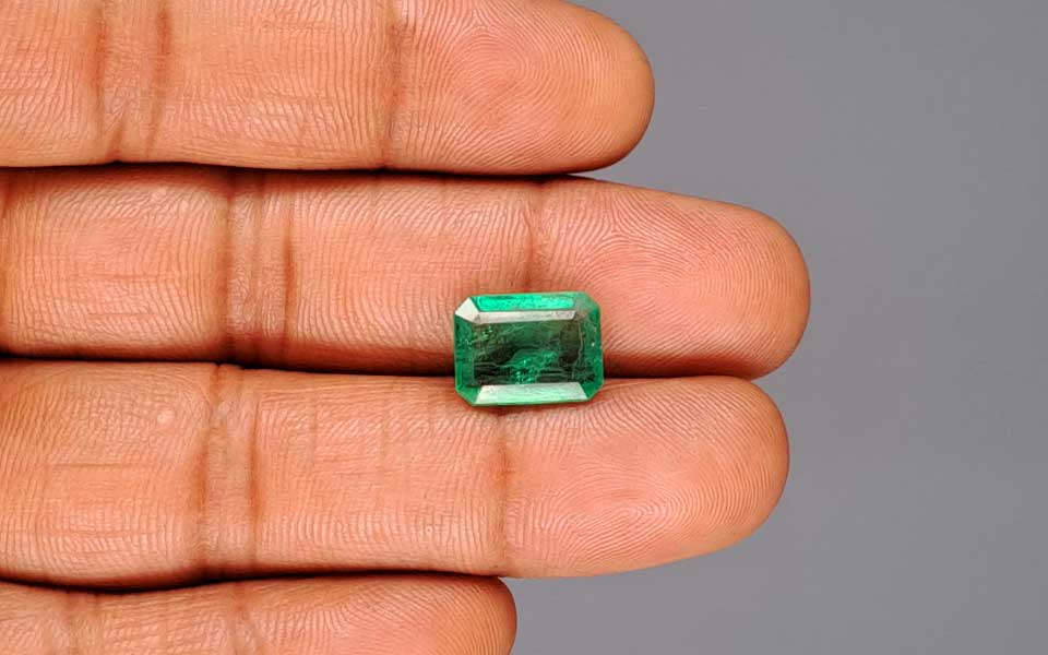 Emerald - 4.26 Carats