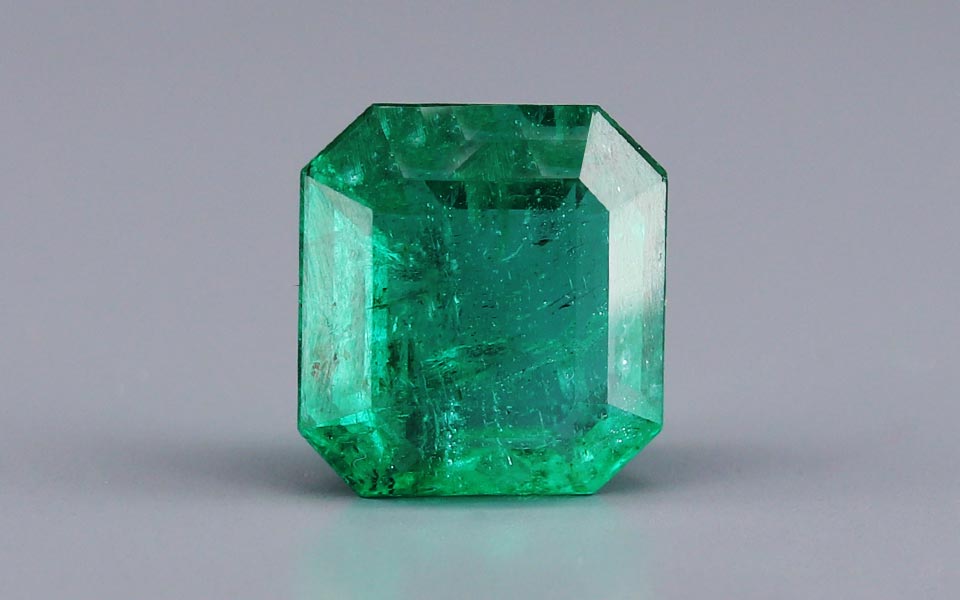 Zambian Emerald - 4.26 Carat Rare Quality EMD-10310