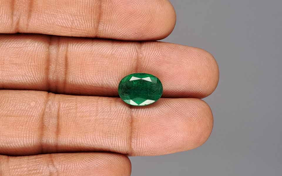 Emerald - 4.38 Carats