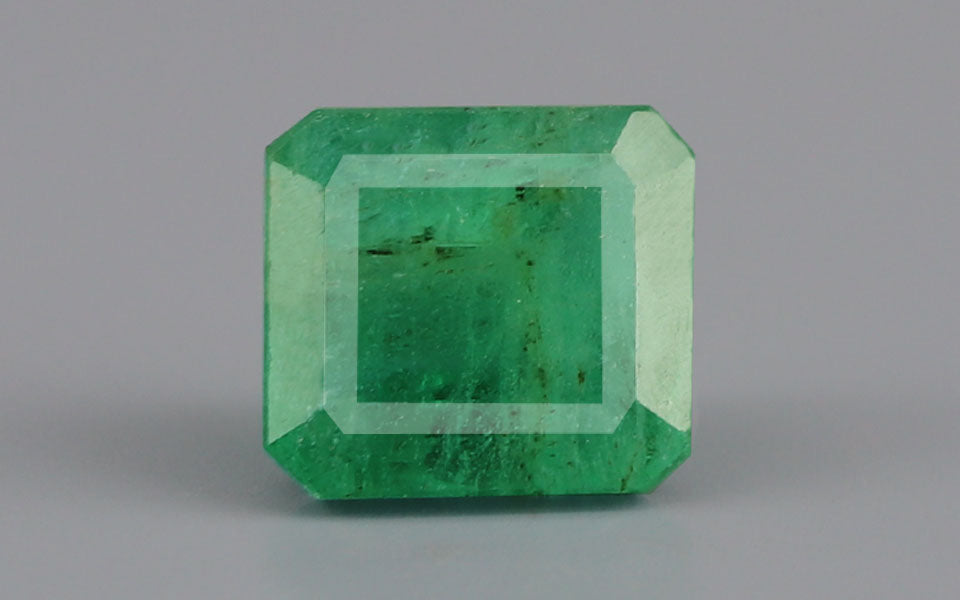 Emerald - 4.42 Carats