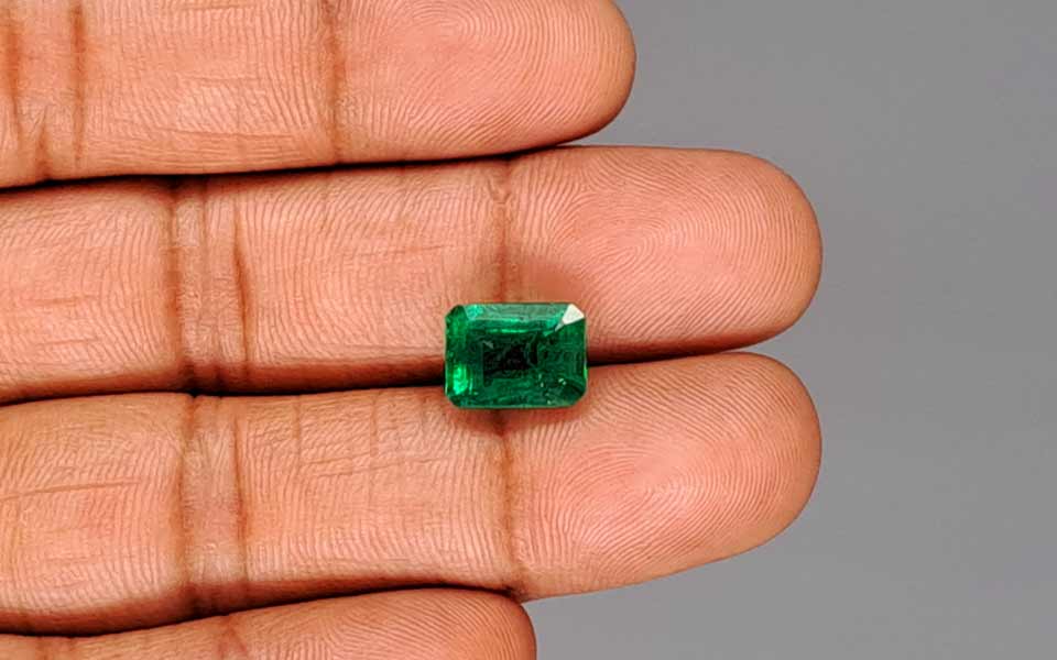 Zambian Emerald - 4.45 Carat Limited Quality EMD-10273