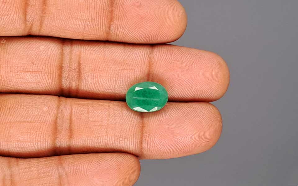 Zambian Emerald - 4.52 Carat Fine Quality EMD-10266
