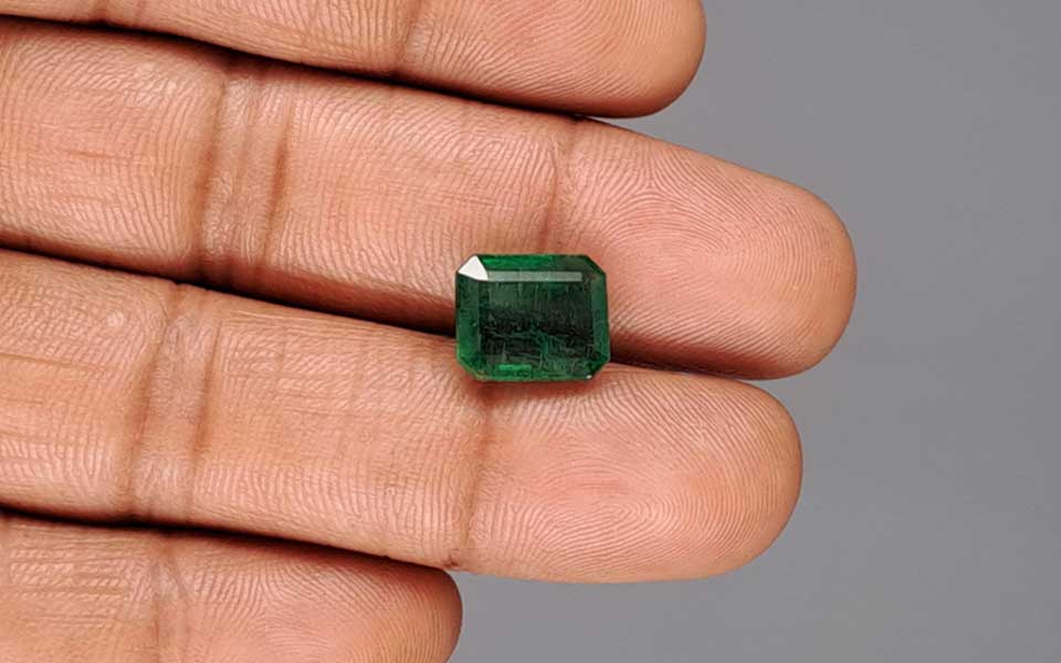 Emerald - 4.56 Carats