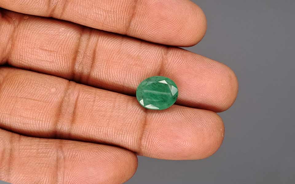Zambian Emerald - 4.58 Carat Fine Quality EMD-10269