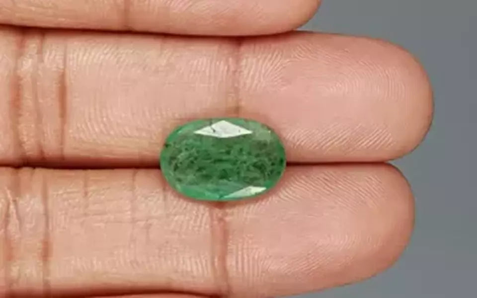 Emerald - 4.66 Carats