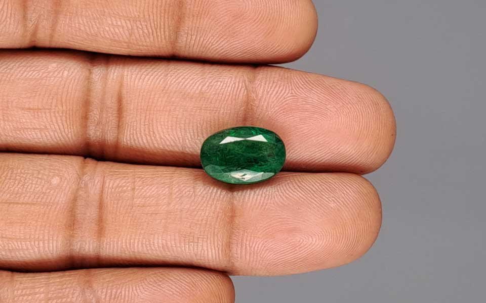 Zambian Emerald - 4.94 Carat Prime Quality EMD-10226
