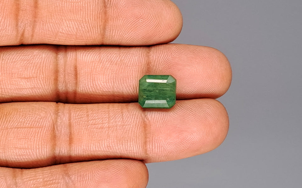 Emerald - 5.12 Carats
