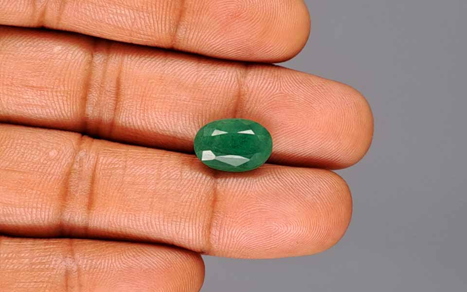 Zambian Emerald - 5.32 Carat Fine Quality EMD-10244