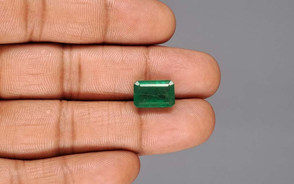 Zambian Emerald - 5.44 Carat Prime Quality EMD-10232