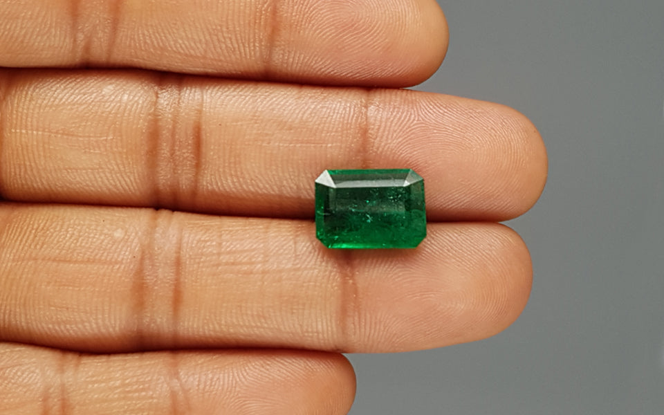 Emerald - 5.51 Carats