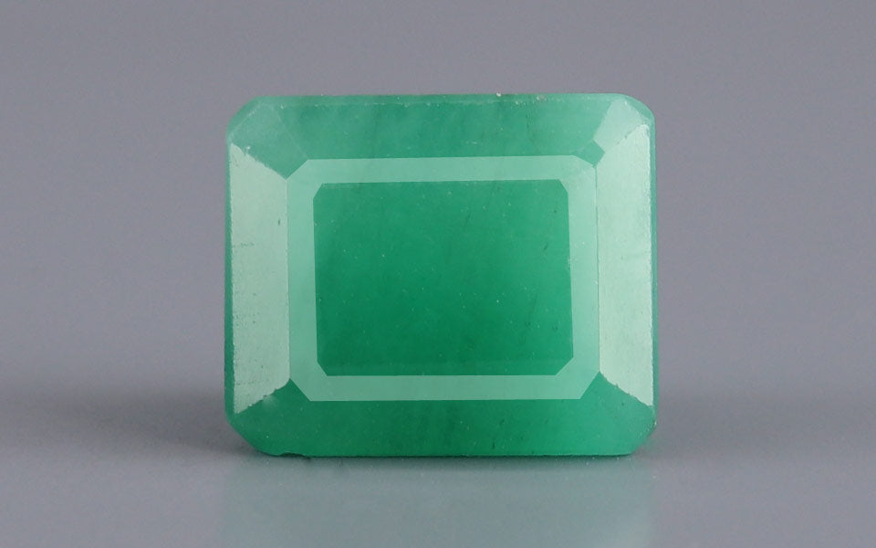Zambian Emerald - 5.69 Carat Fine Quality EMD-10255
