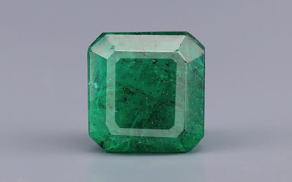 Zambian Emerald - 5.70 Carat Prime Quality EMD-10227