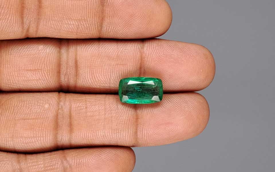 Emerald - 5.75 Carats
