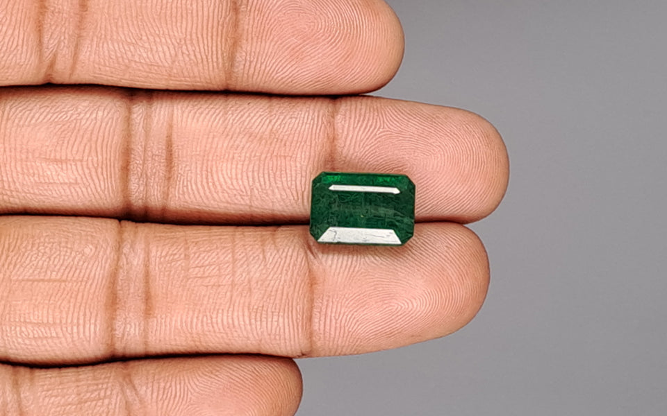 Emerald - 6.68 Carats