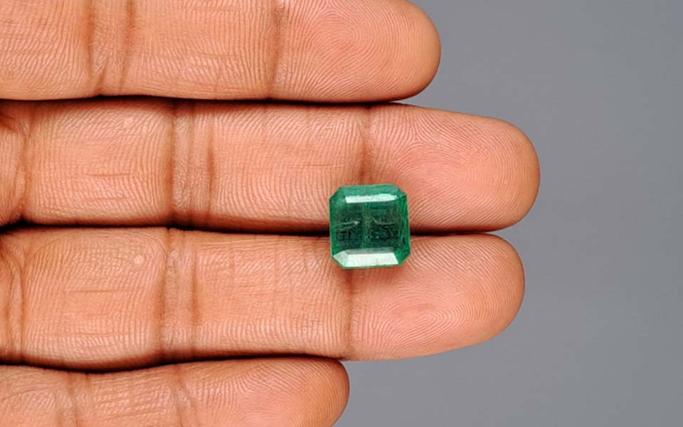 Emerald - 7.01 Carats