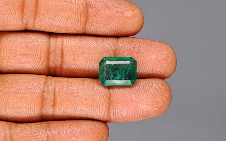 Emerald - 8.38 Carats