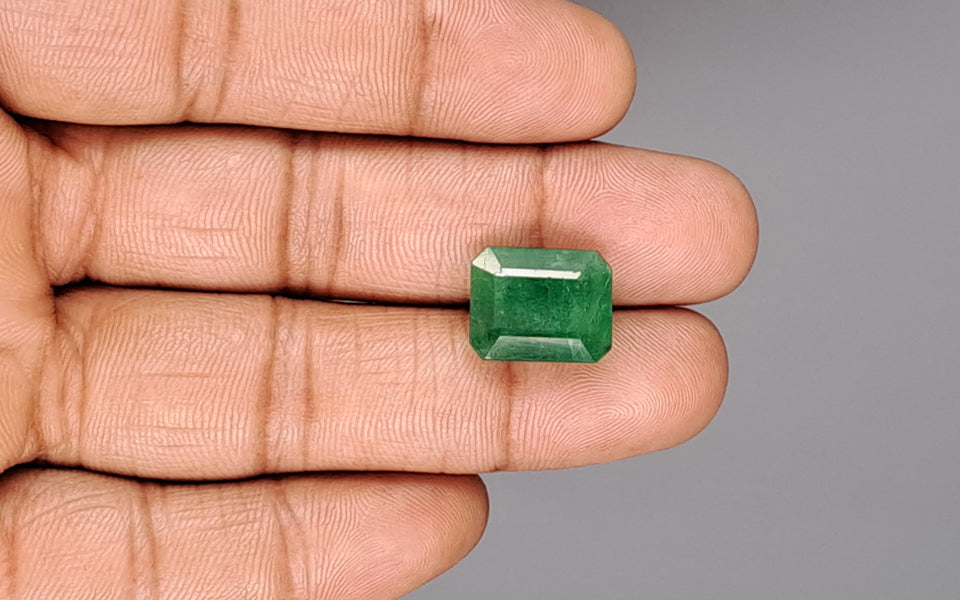 Zambian Emerald - 9.32 Carat Prime Quality EMD-10134
