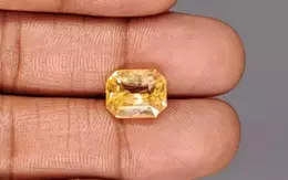 Ceylon Yellow Sapphire - 7.49 Carat Rare Quality CYS-3958