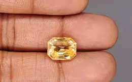 Ceylon Yellow Sapphire - 7.10 Carat Rare Quality CYS-3959