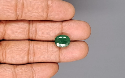 Zambian Emerald - 5.78 Carat Fine Quality EMD-10040