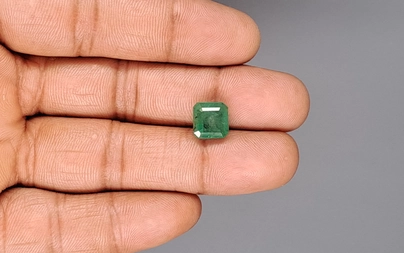 Zambian Emerald - 4.49 Carat Fine Quality EMD-10047