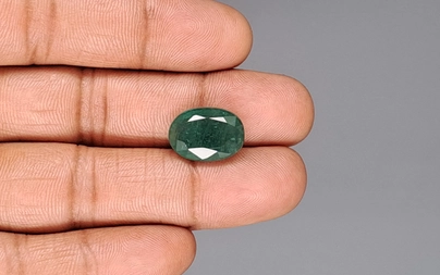 Zambian Emerald - 8.73 Carat Fine Quality EMD-10051