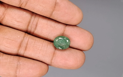 Zambian Emerald - 4.88 Carat Fine Quality EMD-10097