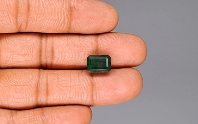 Zambian Emerald - 5.23 Carat Fine Quality EMD-10107