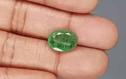 Zambian Emerald - 4.82 Carat Prime Quality  EMD-9543