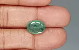 Zambian Emerald - 3.93 Carat Prime Quality  EMD-9584