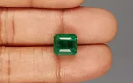 Zambian Emerald - 6.27 Carat Rare Quality  EMD-9695
