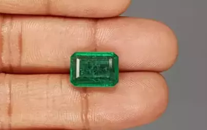 Zambian Emerald - 6.11 Carat Rare Quality  EMD-9696